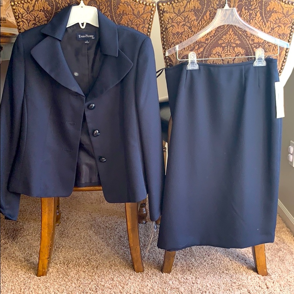 women’s suit set